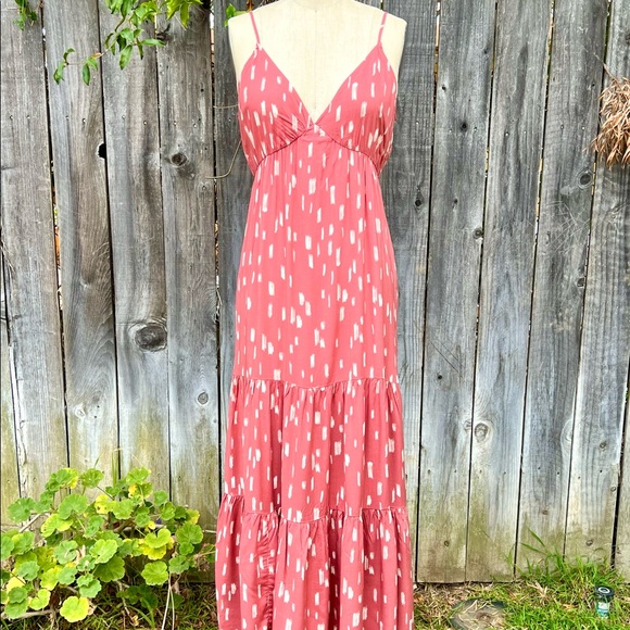 ❤️HP! Mauve Cream Printed Tiered Maxi Dress - Picture 10 of 11